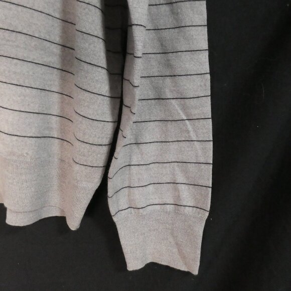 CLUB MONACO | XL - extra large | Striped Italian Merino V-Neck Sweater - Picture 8 of 14